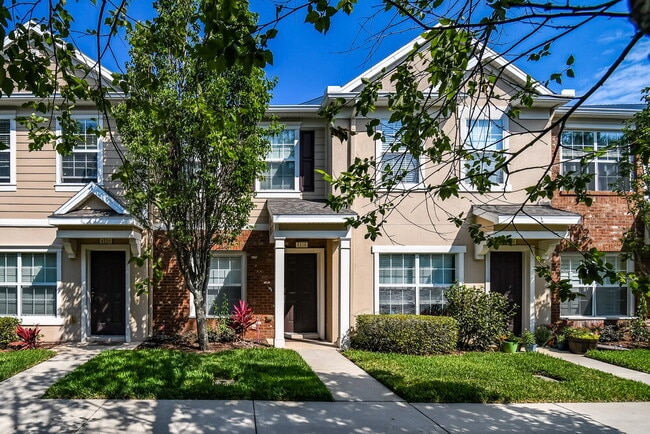 property at 8108 Summer Palm Ct