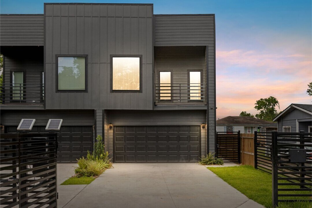 4435 Maggie St in Houston, TX - Foto de edificio