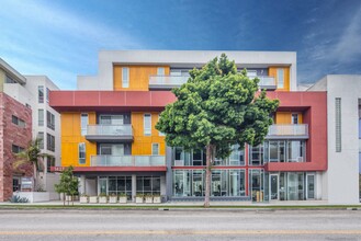 Seventh West Apartments in Santa Monica, CA - Foto de edificio - Building Photo