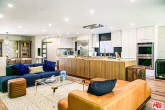 5604 Shenandoah Ave in Los Angeles, CA - Building Photo - Building Photo