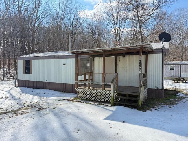 property at 725 Barren Hollow Rd