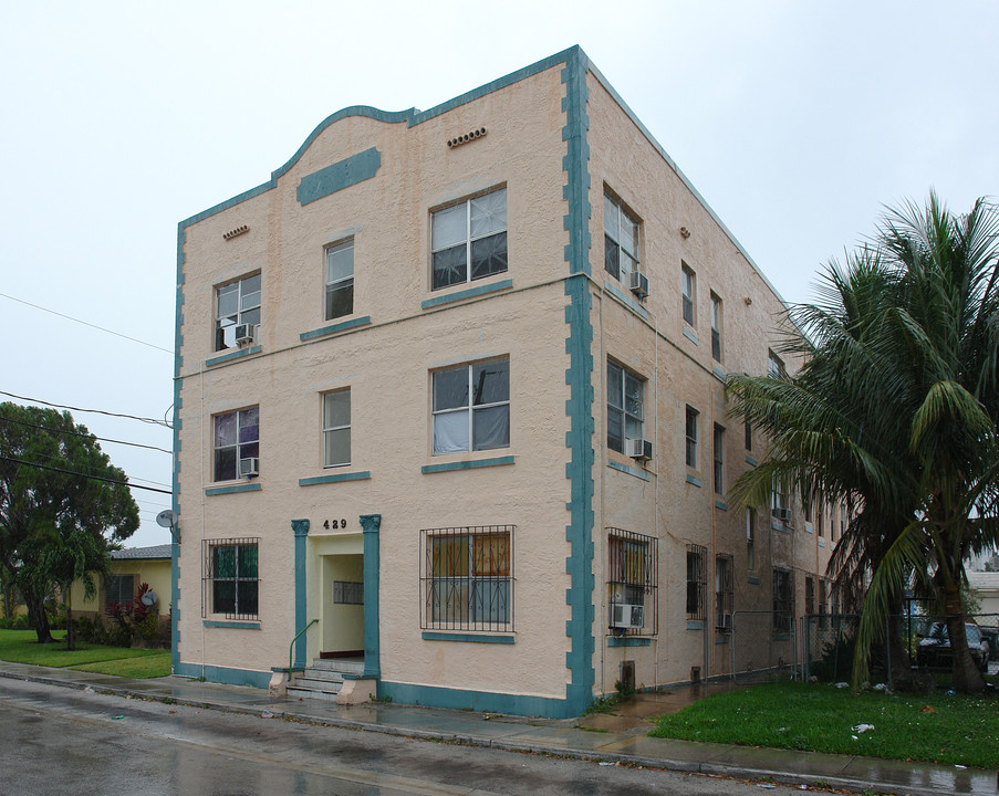 Iberia Apartments in Miami, FL - Building Photo