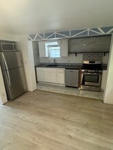 1023 Nesbit Ave in Brackenridge, PA - Building Photo - Building Photo
