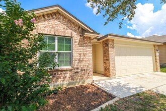 8003 Charon Creek in San Antonio, TX - Building Photo - Building Photo