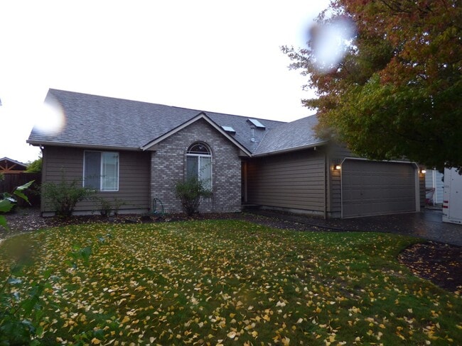 4443 Oregon Trail Ct NE in Salem, OR - Building Photo - Building Photo