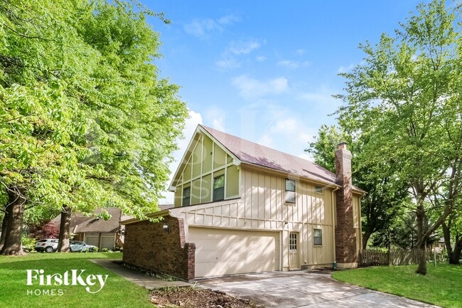 14707 S Murray Ln in Olathe, KS - Foto de edificio - Building Photo