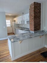 34 Center St in Bristol, CT - Building Photo