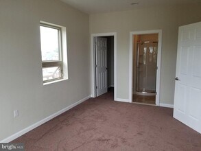 4203 Walnut St-Unit -401 in Philadelphia, PA - Building Photo - Building Photo