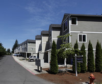 Alexander Heights in Portland, OR - Foto de edificio - Building Photo