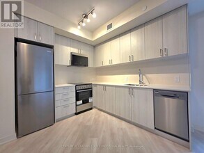 8020 Derry Rd in Milton, ON - Building Photo - Building Photo