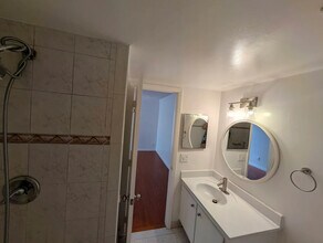 1624 NW 90th Way in Pembroke Pines, FL - Foto de edificio - Building Photo