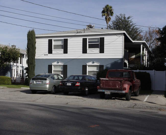 4630 Colfax Ave in North Hollywood, CA - Building Photo - Building Photo