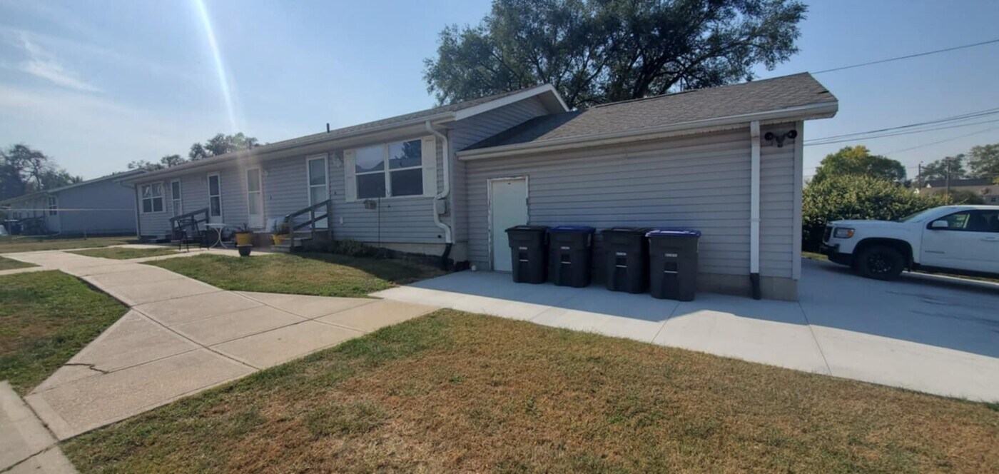 3311 11th Ave in Council Bluffs, IA - Building Photo
