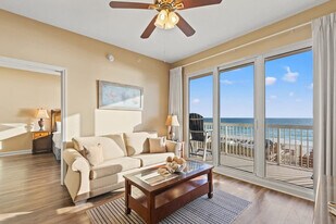 5115 Gulf Dr in Panama City Beach, FL - Building Photo