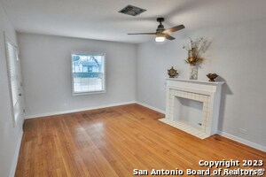427 Shadwell Dr in San Antonio, TX - Building Photo - Building Photo