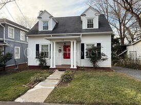 114 S Sunset Dr in Winston-Salem, NC - Building Photo