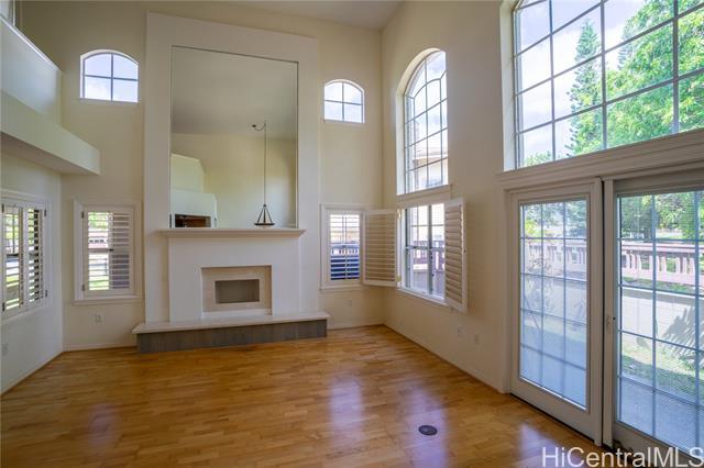 property at 95-1487-1487 ?Ainamakua Dr