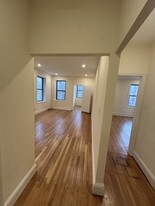 59 Longwood Ave, Unit 8 in Brookline, MA - Foto de edificio - Building Photo