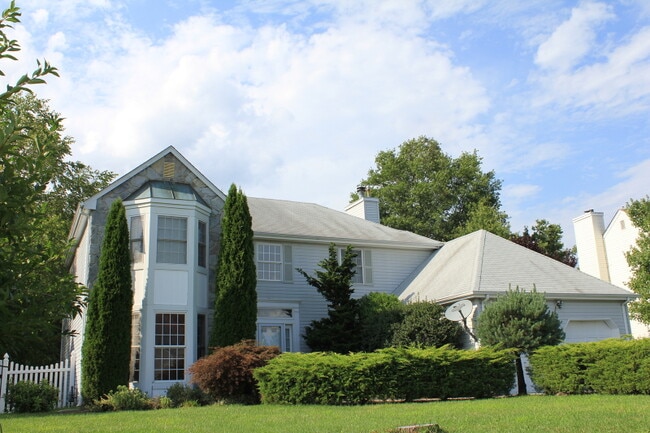 property at 85 Crenshaw Dr