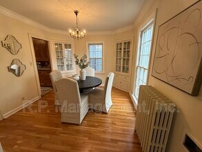 1090 16th Ave SE in Minneapolis, MN - Building Photo - Building Photo