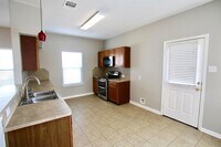 13003 Kingston Point Ln photo'