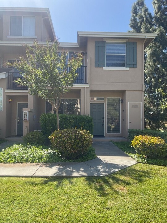 1058 Niguel Ln in San Jose, CA - Building Photo