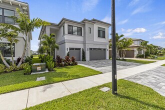 10033 Stockrun Dr in Palm Beach Gardens, FL - Building Photo - Building Photo