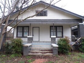 5401 Myron Massey Blvd in Fairfield, AL - Building Photo