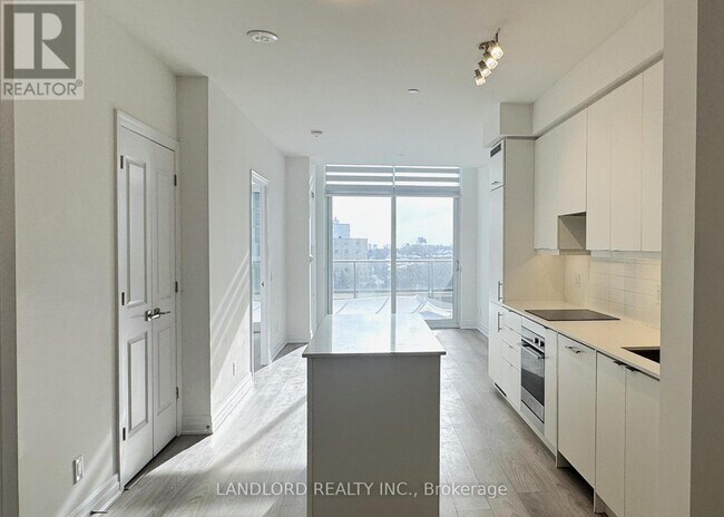 36 Elm Dr W in Mississauga, ON - Building Photo - Building Photo