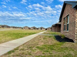 1256 Trailside Dr in Burleson, TX - Building Photo - Building Photo
