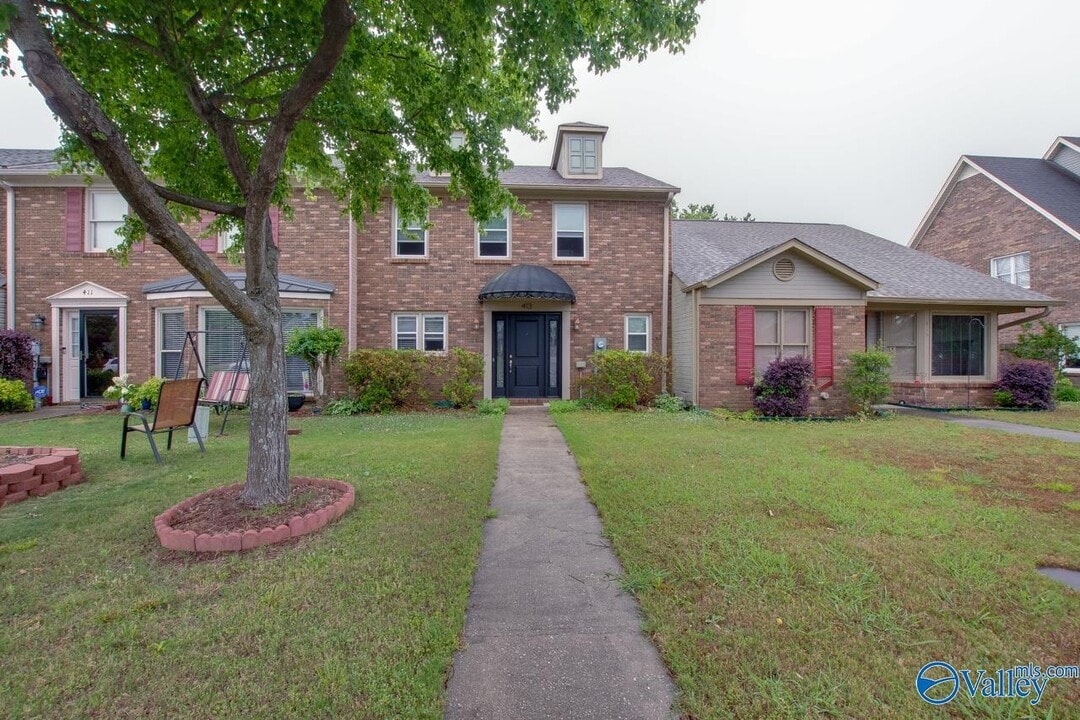 413 Springview St SW in Decatur, AL - Building Photo