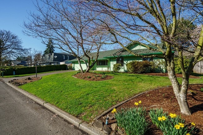 12206 SE McGillivray Blvd in Vancouver, WA - Building Photo - Building Photo