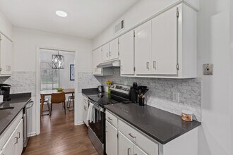 6864 Aspenhill Dr in Bartlett, TN - Building Photo - Building Photo