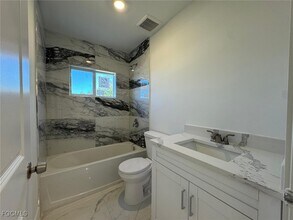 424 Alabama Rd S in Lehigh Acres, FL - Building Photo - Building Photo