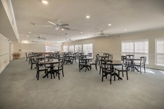 Lovett Manor in Houston, TX - Building Photo - Interior Photo