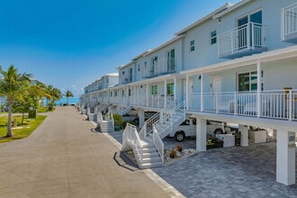 10877 Overseas Hwy in Marathon, FL - Building Photo - Building Photo