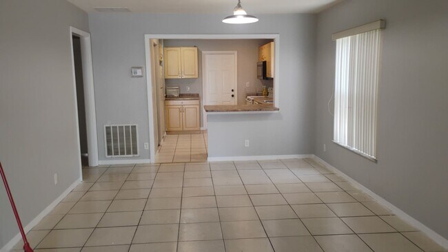 1124 23rd St in West Palm Beach, FL - Building Photo - Building Photo