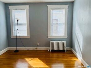 1428 Dixwell Ave in Hamden, CT - Building Photo - Building Photo