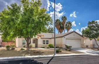 2705 Port Lewis Ave in Henderson, NV - Foto de edificio - Building Photo