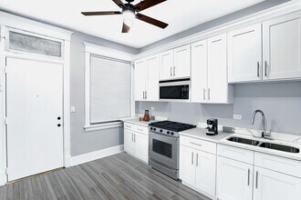 5343 S Indiana Ave in Chicago, IL - Building Photo - Building Photo