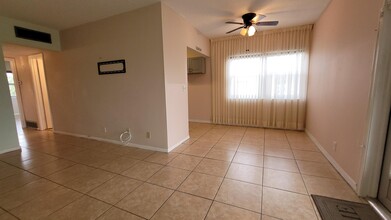 208 Easthampton I in West Palm Beach, FL - Building Photo - Building Photo