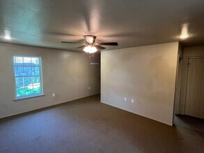 112 E Carthage Ave in Russellville, AR - Foto de edificio - Building Photo