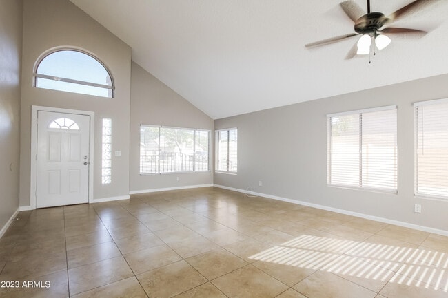 10336 N 62nd Ave in Glendale, AZ - Building Photo - Building Photo