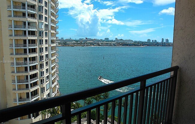 property at 540 Brickell Key Dr