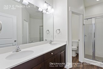 323 E Pages Ln-Unit -5 in Centerville, UT - Foto de edificio - Building Photo