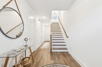 8120 Bromley Dr in Dallas, TX - Building Photo - Building Photo