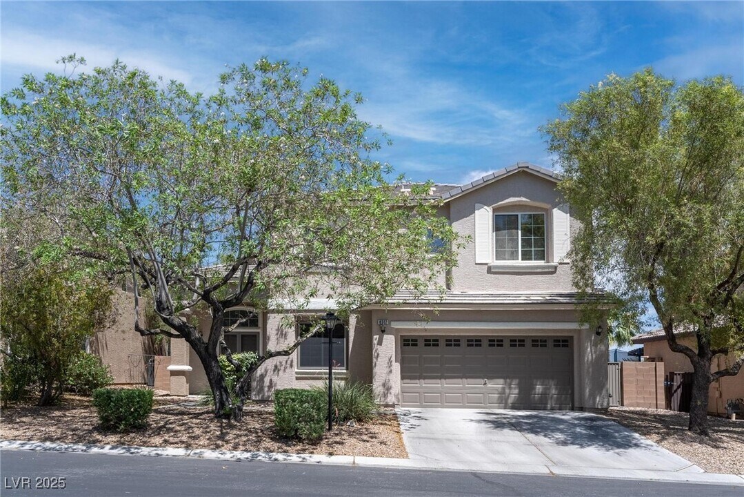 8312 Moapa Water St in Las Vegas, NV - Building Photo