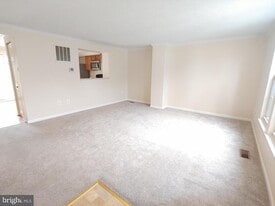 1247 Seminole Dr in Arnold, MD - Building Photo