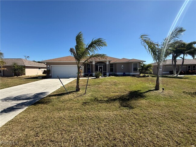 3619 SW 6th Ave in Cape Coral, FL - Building Photo - Building Photo
