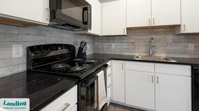 645 N Front St in Memphis, TN - Building Photo - Building Photo